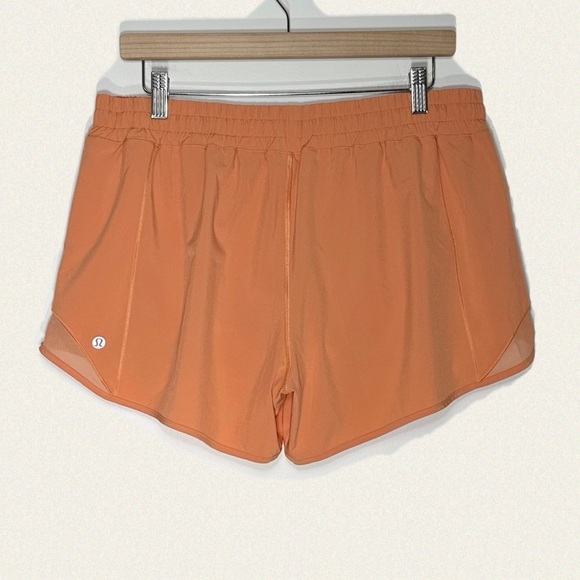 Lululemon Hotty Hot Low-Rise Lined Short 4" - Picture 8 of 9